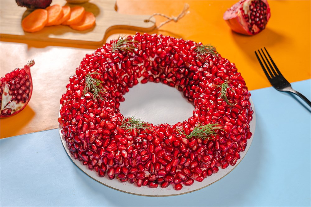 {{photo.Alt || photo.Description || 'Гранатовый браслет '}}