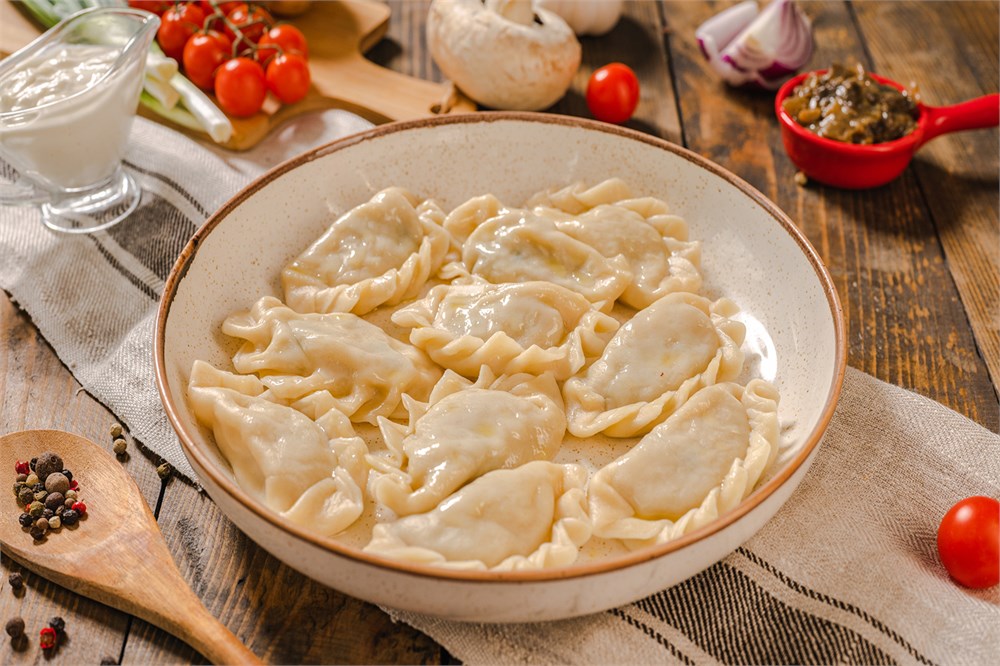 {{photo.Alt || photo.Description || 'Вареники с картофелем и грибами замороженные, весовые'}}