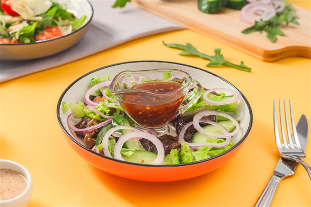 {{photo.Alt || photo.Description || 'Салат с маринованными баклажанами'}}