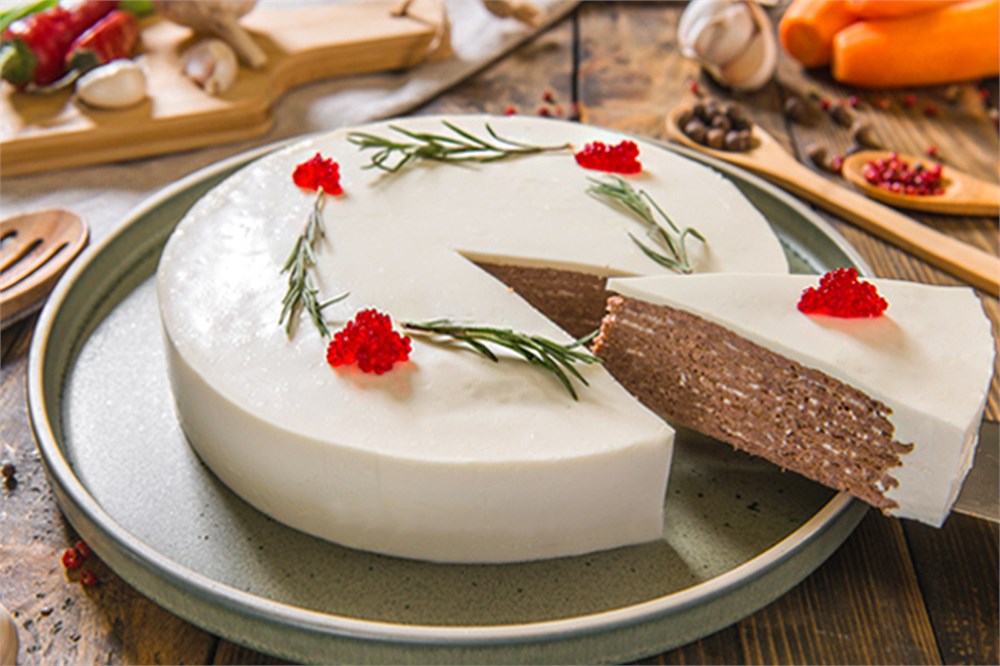 {{photo.Alt || photo.Description || 'Заливной наполеон из куриной печени'}}