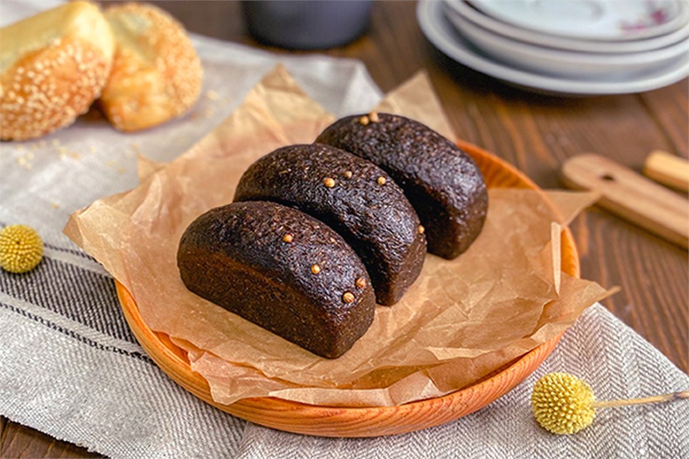 {{photo.Alt || photo.Description || 'Хлеб бородинский 1 шт'}}