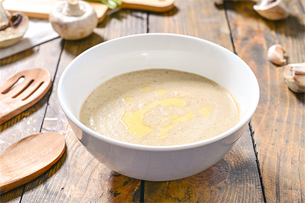 {{photo.Alt || photo.Description || 'Крем-суп из шампиньонов'}}