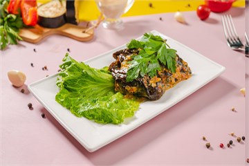 {{photo.Alt || photo.Description || 'Баклажаны Алжанай'}}