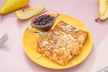 {{photo.Alt || photo.Description || 'Блинчики с творогом и грушей '}}