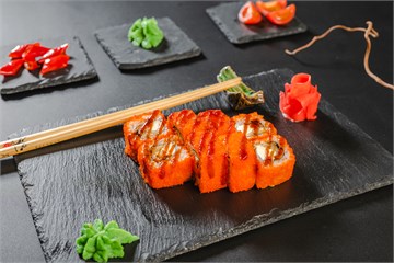 {{photo.Alt || photo.Description || 'Ролл с угрём и соусом унаги '}}