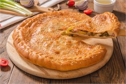 Пирог с картофелем и шкварками  1092444