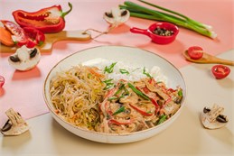 {{photo.Alt || photo.Description || 'Фрикасе из индейки с рисом '}}
