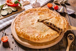 {{photo.Alt || photo.Description || 'Пирог с мясом и баклажанами'}}