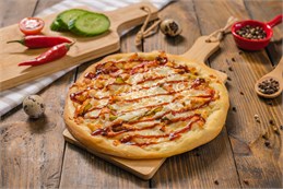 {{photo.Alt || photo.Description || 'Пицца с курицей и беконом'}}